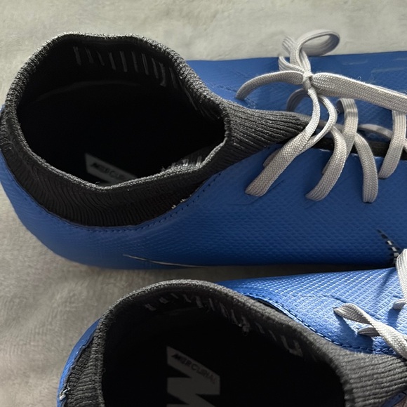 Nike Men\'s Dynamic Blue Athletic Shoes